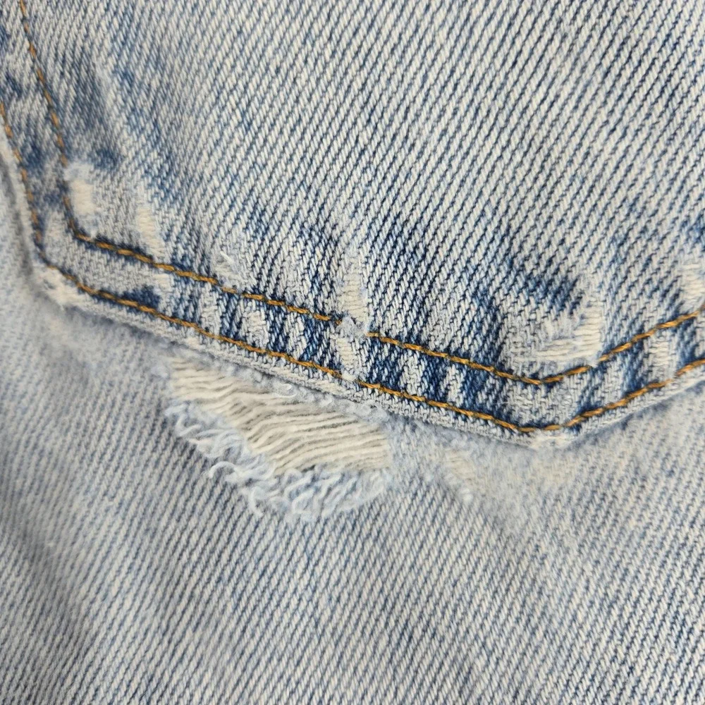 Vintage‎ Levis 505 Jeans Mens 33x30 Light Wash Distressed Straight Leg Grunge